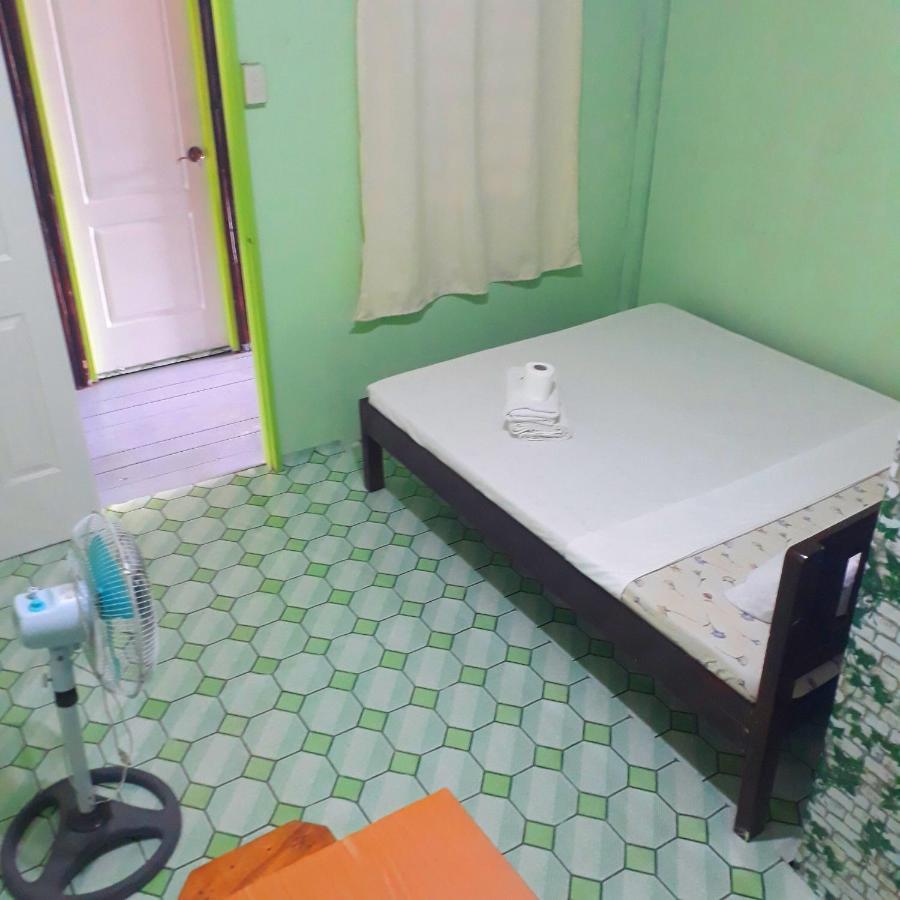 Archie'S Budget Room Rental Сан-Вісент Екстер'єр фото